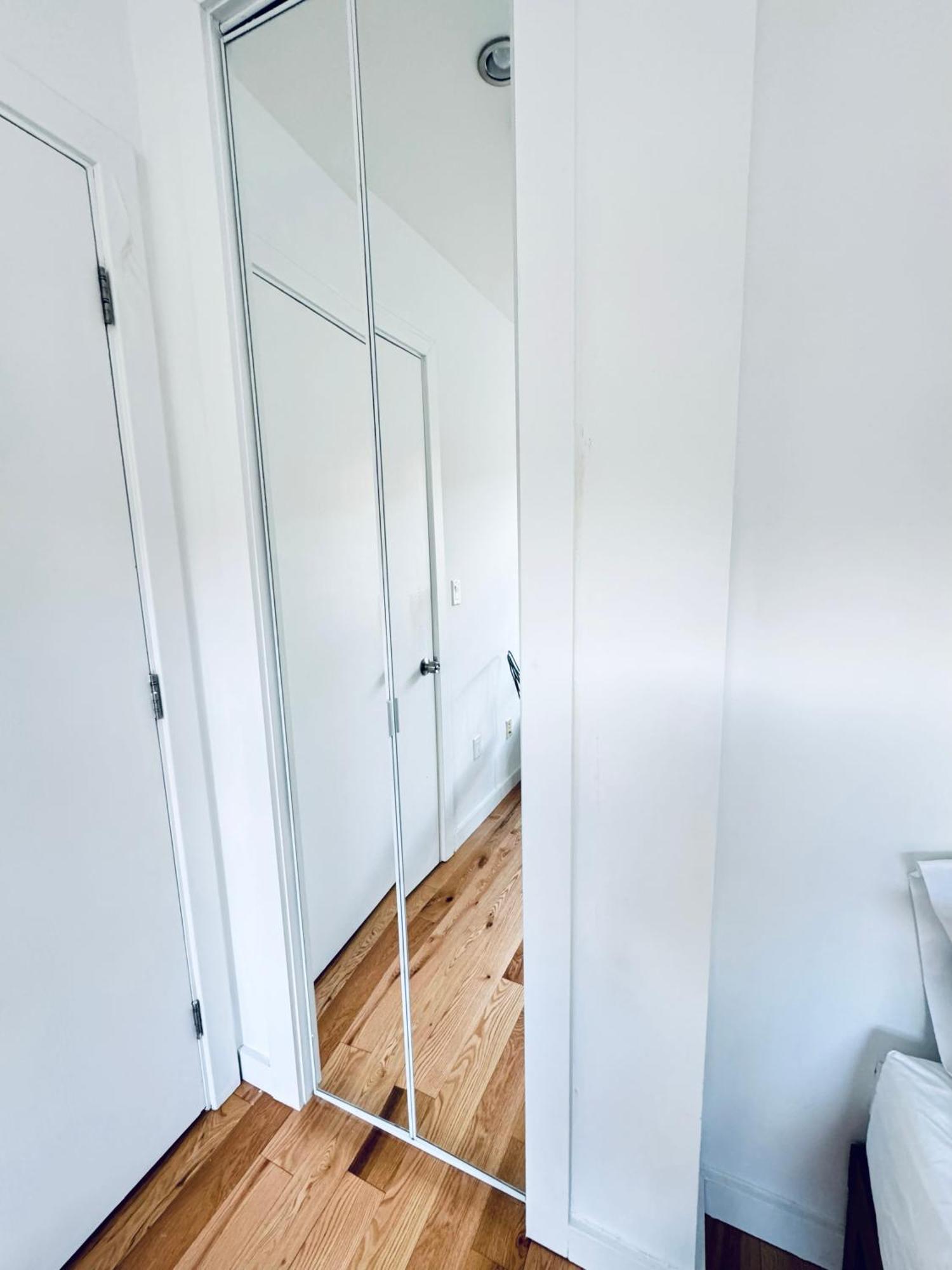 Pangsapuri Stunning 3 Bedrooms *